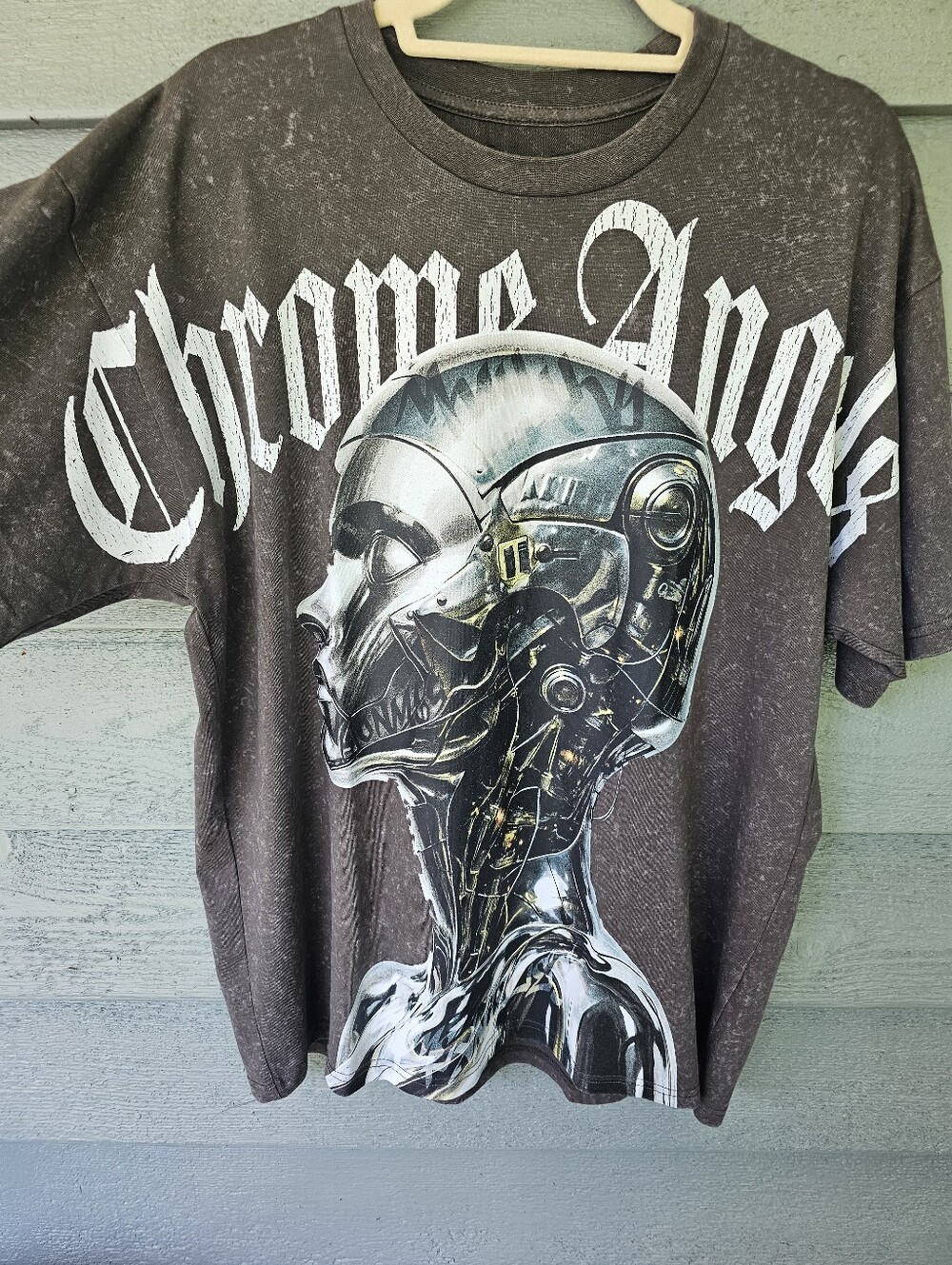 Brand Makers "Chrome Angel" Chrome Humanoid Cyborg Graphic Charcoal Tee Men's M